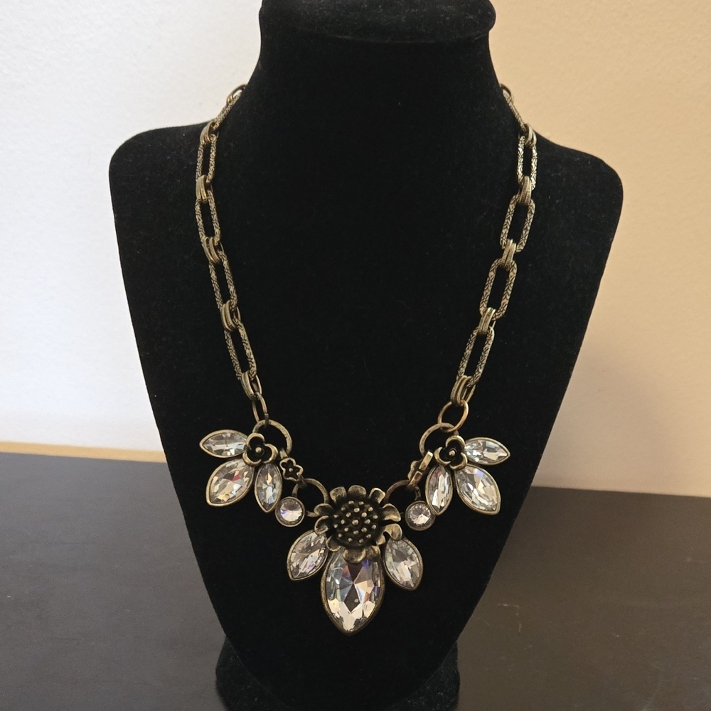 Elegant Gold and Silver Floral Necklace